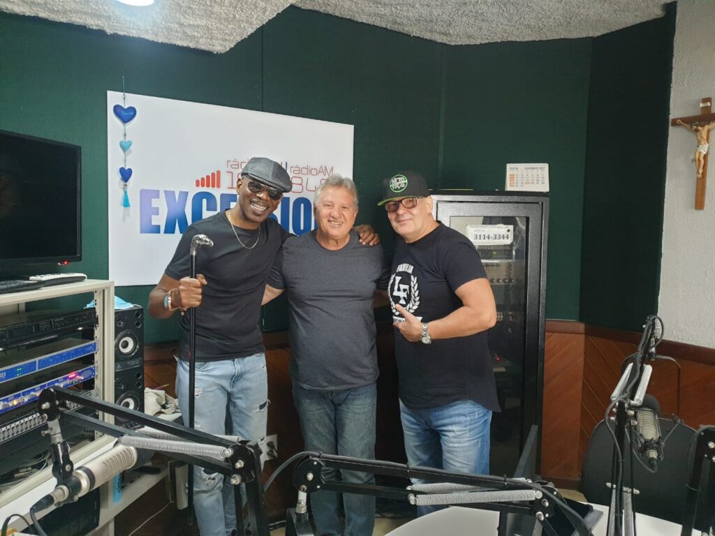 Dupla de sucesso EEDB é entrevistada por Josenel Barreto na Rádio Excelsior em Salvador