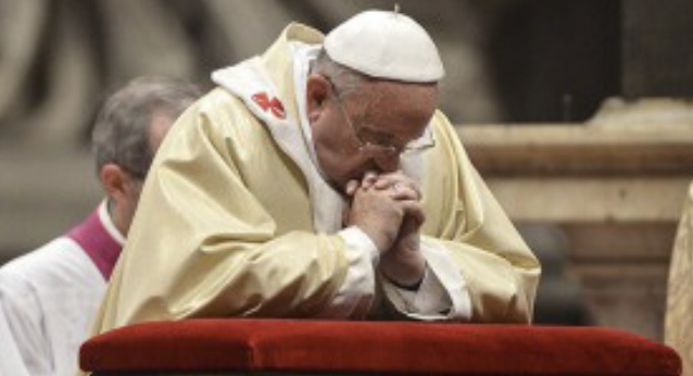 Papa lança maratona de orações para acabar com a pandemia do Coronavirus no mundo