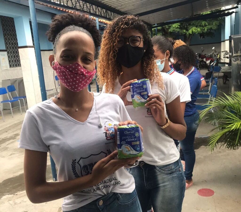 Estado da Bahia começa entrega de absorventes higiênicos do programa Dignidade Menstrual