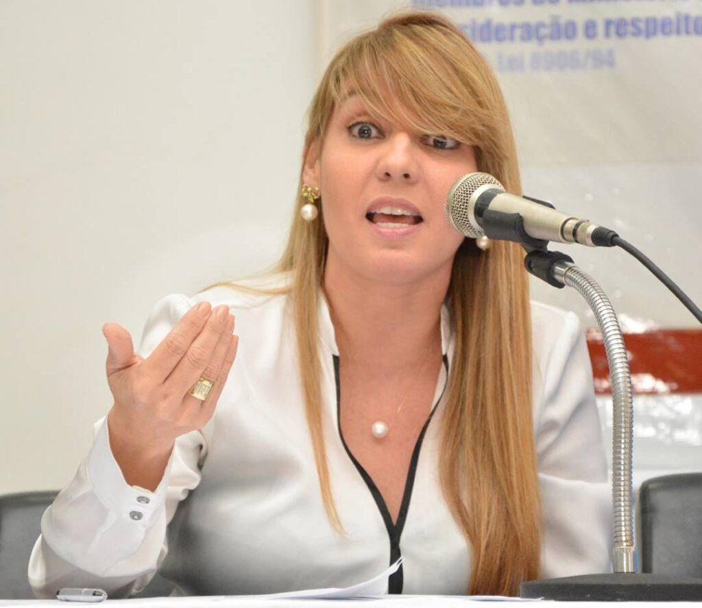 Aumento do IPTU 2022 assusta contribuinte de Salvador. Karla Borges orienta.