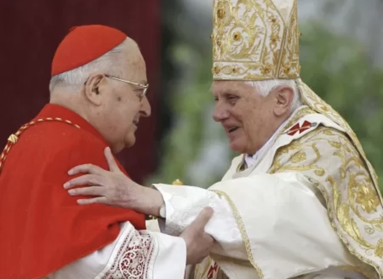 Morre cardeal italiano Angelo Soldano, que ocupou importantes cargos no Vaticano