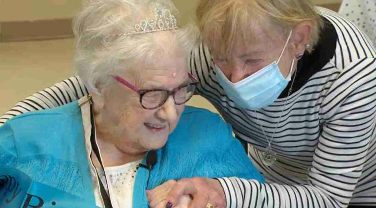 Depois de  80 anos Mãe e filha se reencontram através do facebook