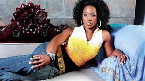 Atriz de série do Netflix, Busisiwe Lurayi morre aos 36 anos