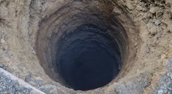 China cava buraco de 11 km de profundidade para exploração de petróleo